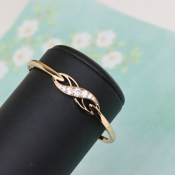 Rose Gold Bangle with Elegant Twist Design and Sparkling Stones, XPBL0521 - Picture 9 of 12